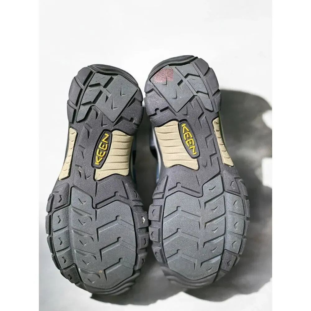 Keen stay adventure